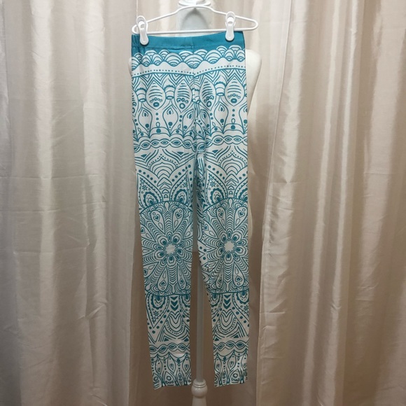 ❗️BOGO❗️Women’s leggings - Picture 4 of 7